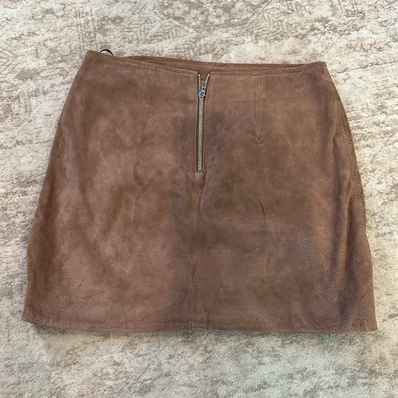 Blank NYC Brown Mini Skirt - Picture 6 of 6